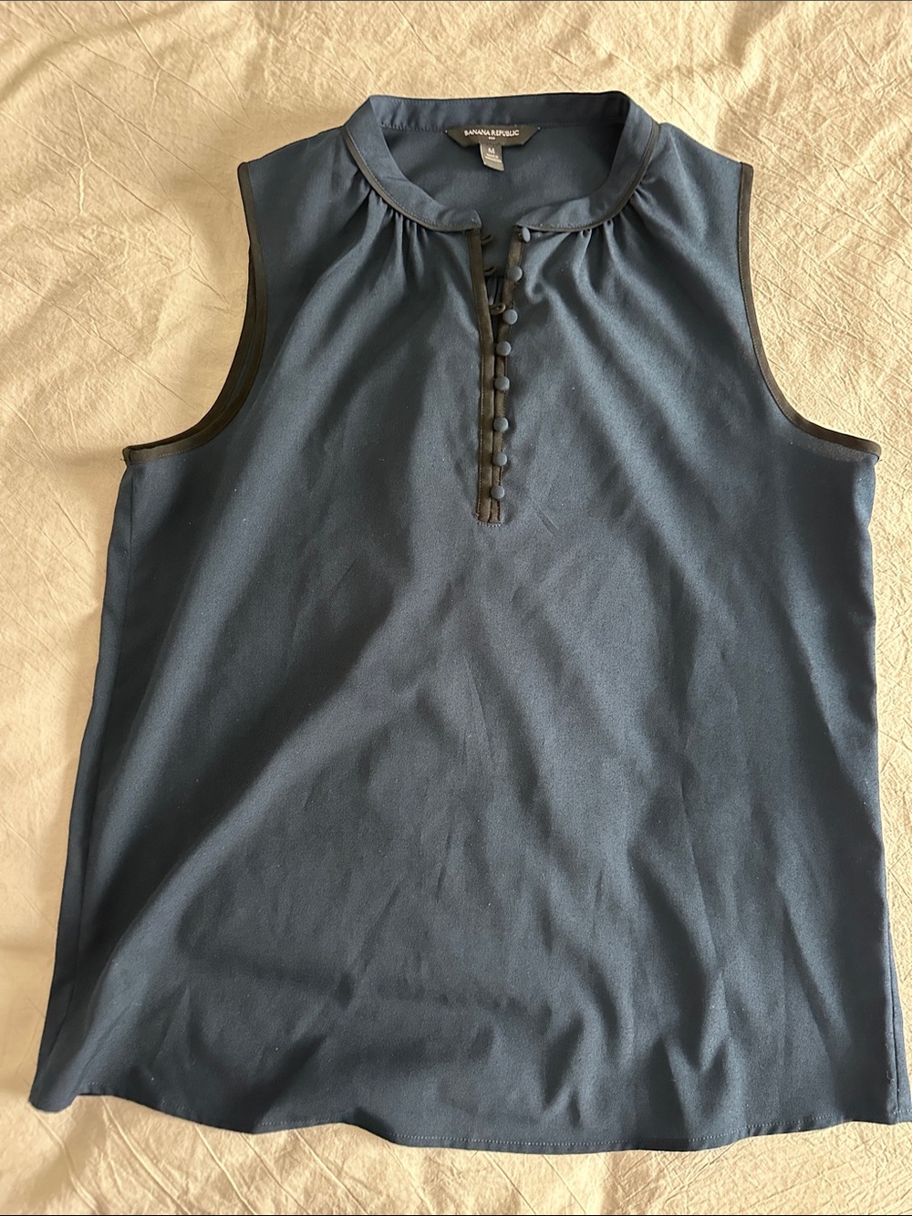 Banana Republic Navy Sleeveless Henley Tank Top women’s